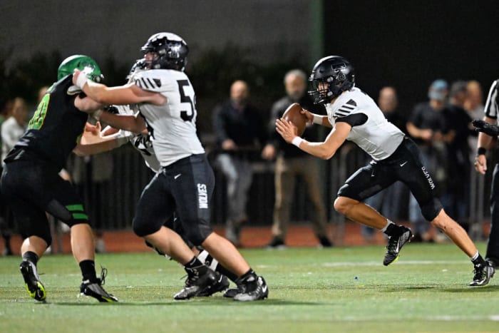 a West Linn Tualatin football Oregon October 5 2023 Leon Neuschwander 42